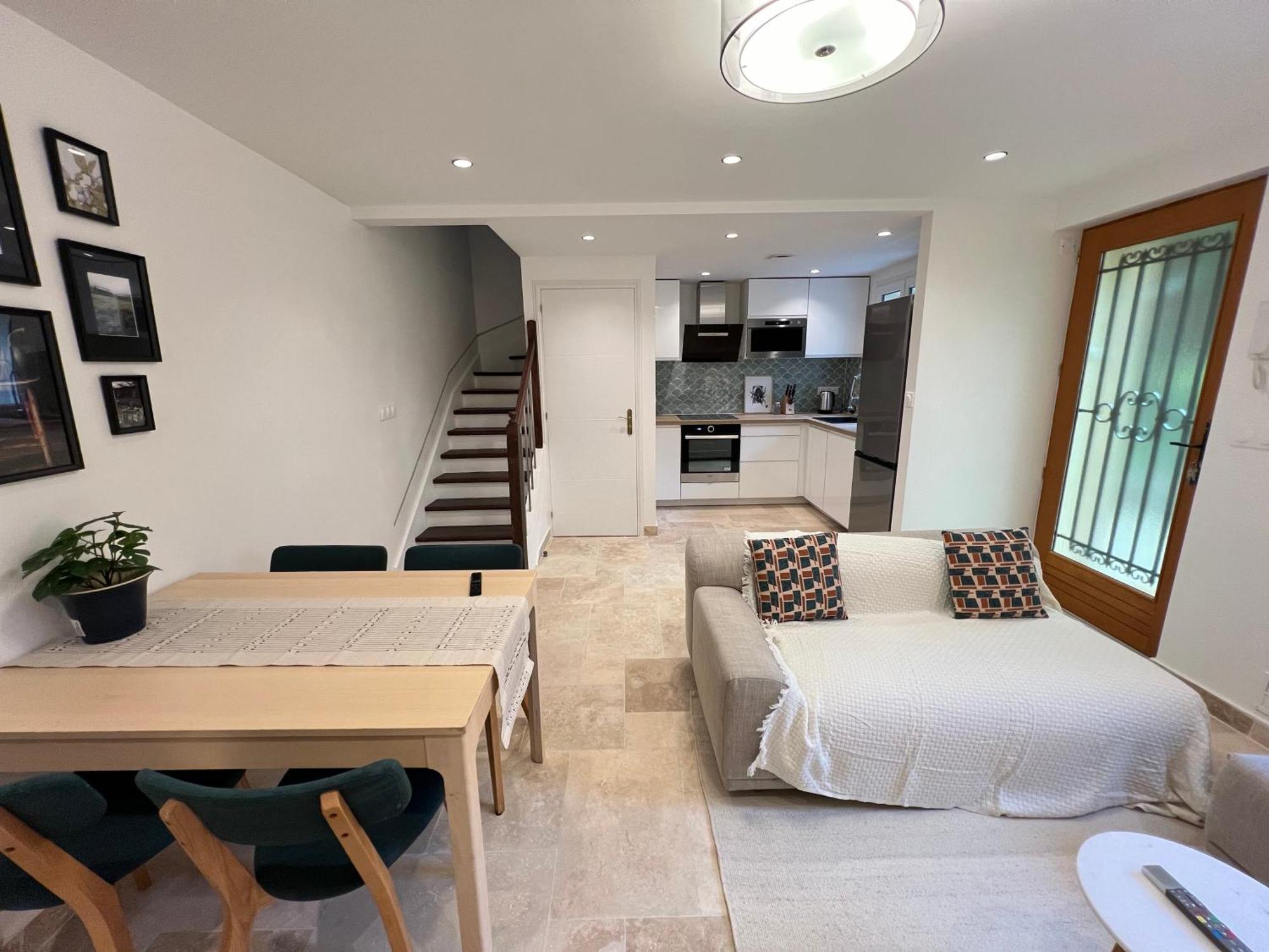 Charming House 2br, 100m To Rer B Laplace Station Apartment Arcueil